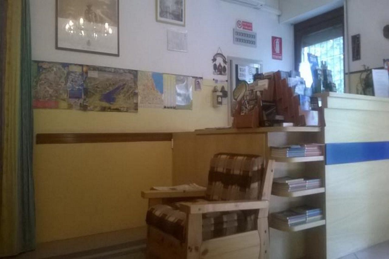 Hotel La Passeggiata Desenzano del Garda Extérieur photo